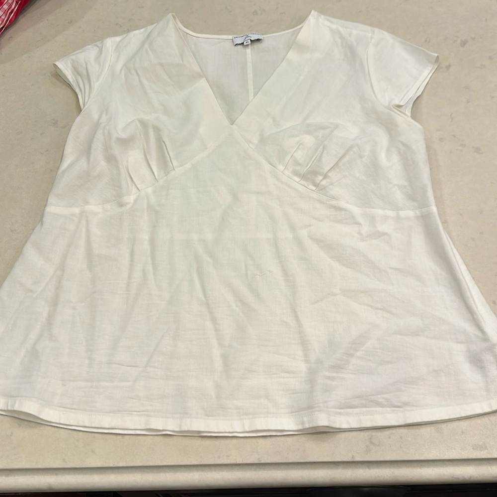J Crew UNIVERSAL STANDARD XL white linen pullover w side zip.